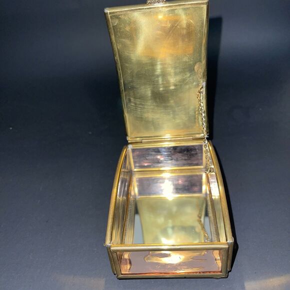 VTG Bessie Pease Gutmann Glass & Brass Trinket Box Foil Artwork Via Vermont - Picture 3 of 5